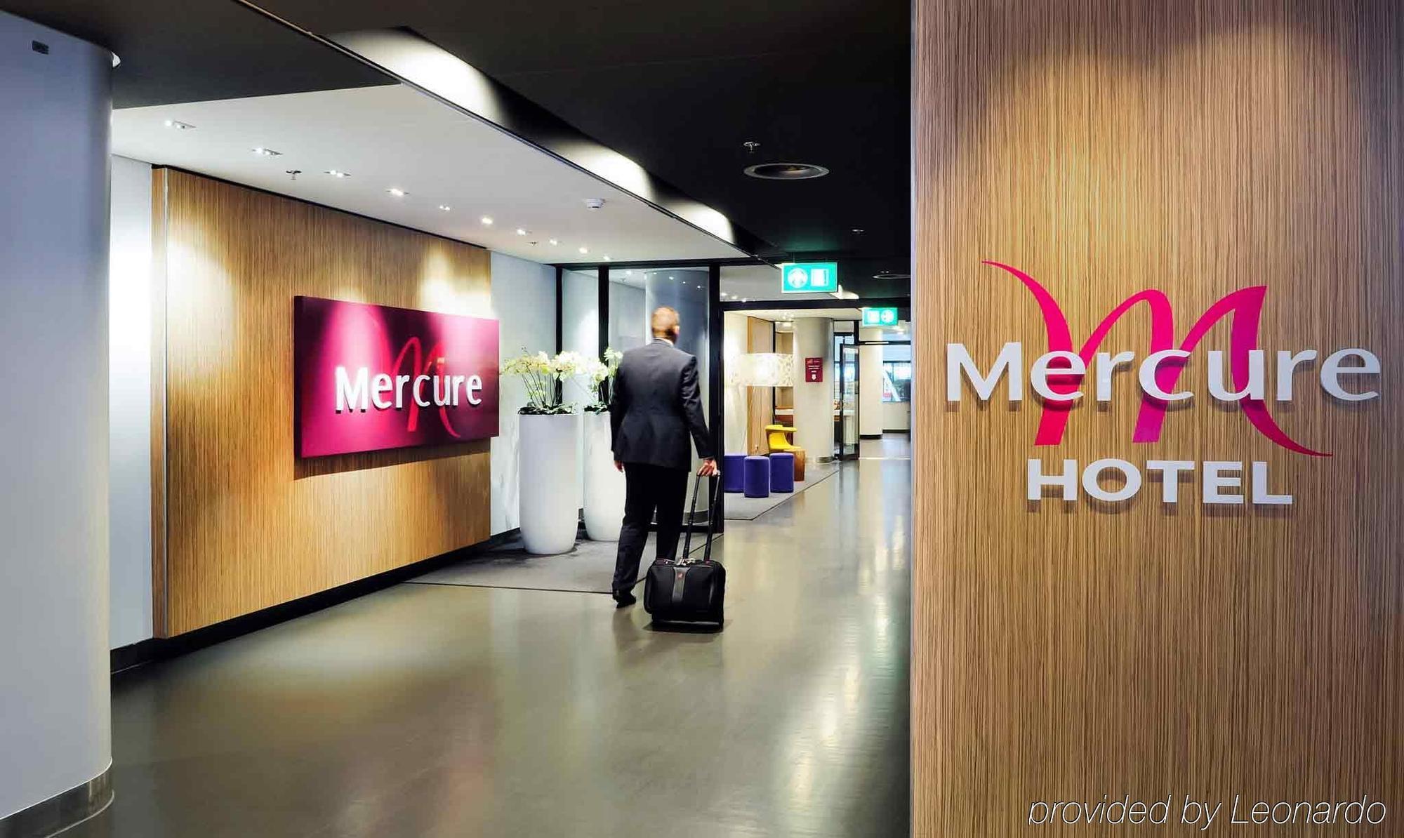 Mercure Hotel Schiphol Terminal Схипхол Екстериор снимка